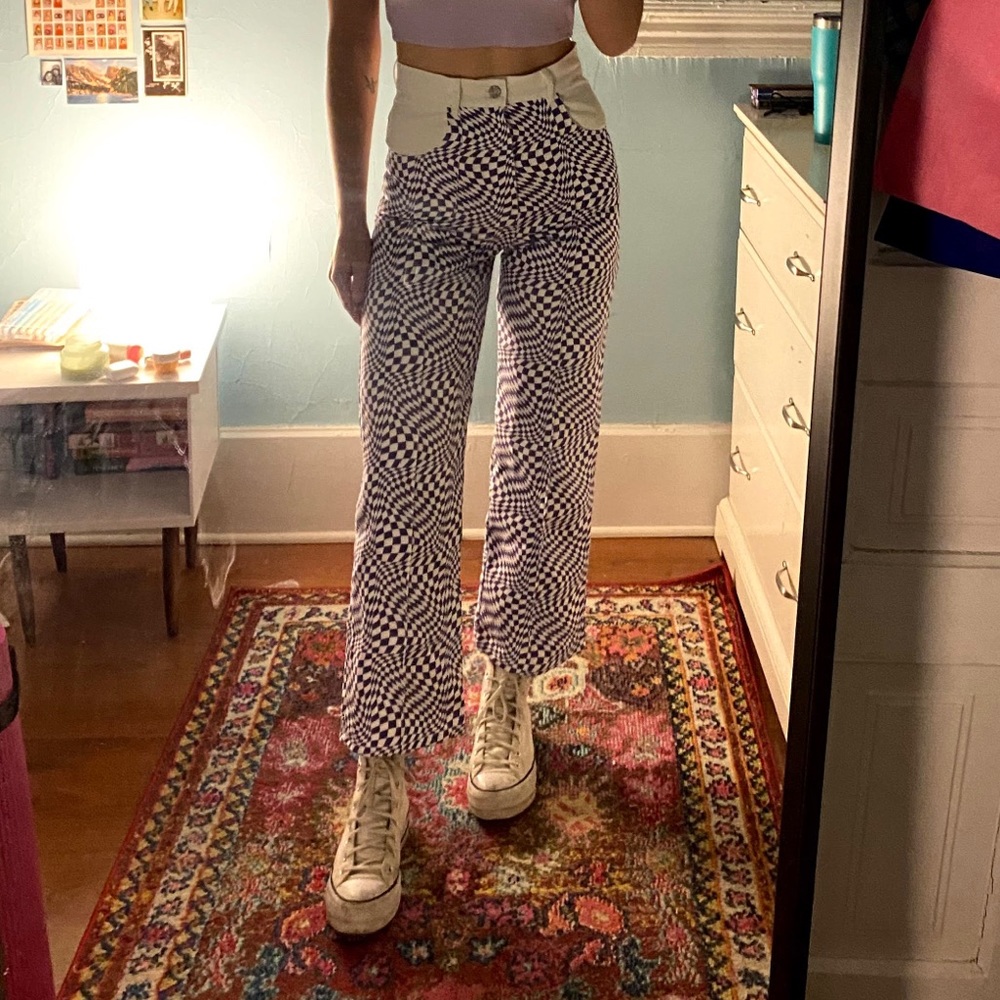 Lisa says Gah Robyn jeans in purple warp